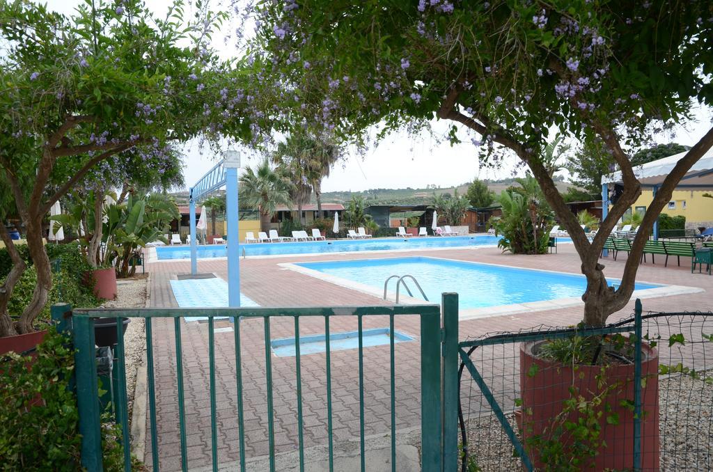 Kamemi Village & Camping ริเบรา ภายนอก รูปภาพ