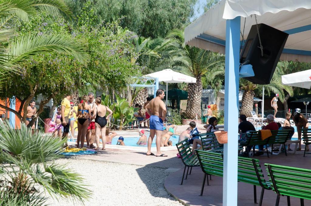 Kamemi Village & Camping ริเบรา ภายนอก รูปภาพ